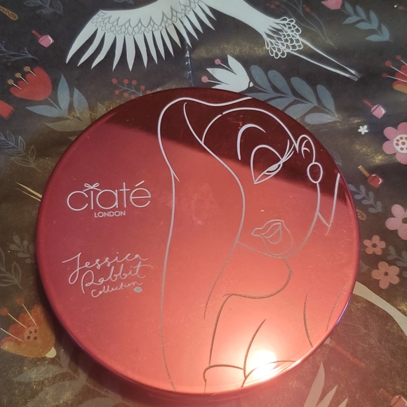 ✨️Ciate Jessica Rabbit✨️ - Picture 2 of 3